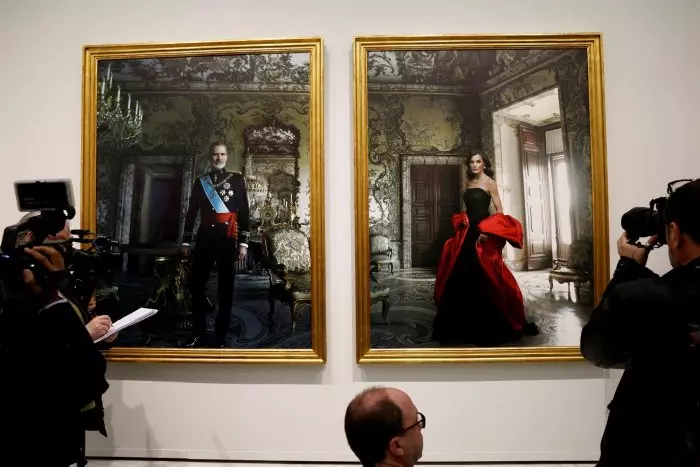 Esto es lo que han costado los retratos del rey Felipe y la reina Letizia realizados por Annie Leibovitz