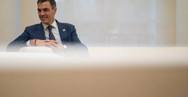 Sánchez busca refugio en el Congreso del PSOE en plena ofensiva judicial y en medio de la crisis por Lobato