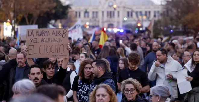 Miles de personas vuelven a pedir en València la dimisión de Mazón por la DANA