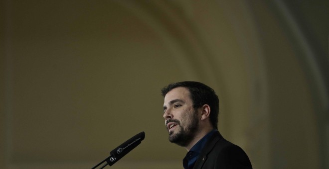 El candidato de IU a la Presidencia del Gobierno, Alberto Garzón, participó en un desayuno informativo que organiza en Madrid Nueva Economía Fórum. EFE/Emilio Naranjo