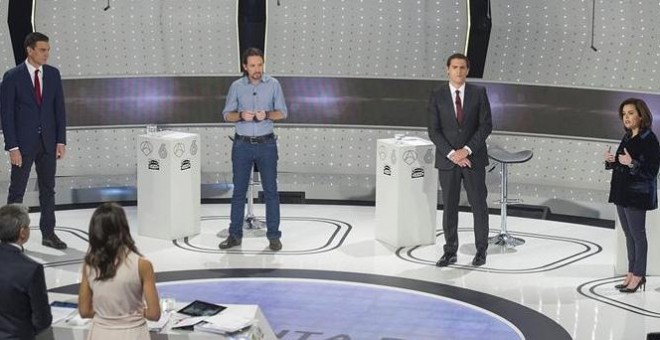 Un momento del debate entre Sáenz de Santamaría, Sánchez, Iglesias y Rivera. EFE