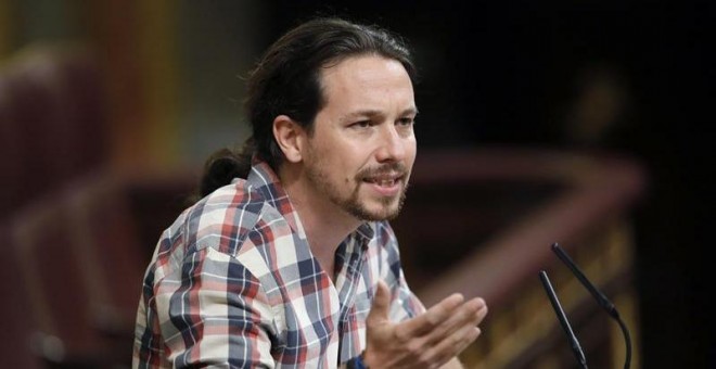 El líder de Podemos, Pablo Iglesias, durante su intervención en la tercera sesión del debate de investidura, en el Congreso de los Diputados. EFE/JuanJo Martín