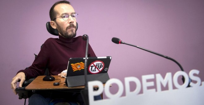 El secretario de Organización de Podemos, Pablo Echenique, durante la rueda de prensa que ha ofrecido en Madrid tras la reunión del Consejo de Coordinación del partido. EFE/Luca Piergiovanni