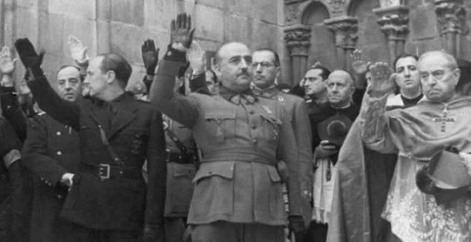 Los restos de Franco se encuentran en el Valle de los Caídos, un mausoleo hecho a mayor gloria del dictador