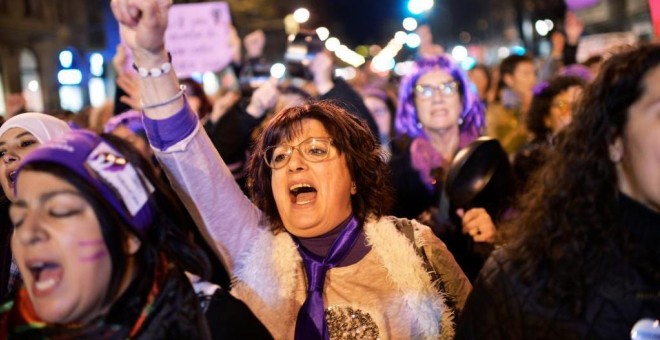 En el 8-M se unieron mujeres de todas las edades, también las feministas veteranas. EFE