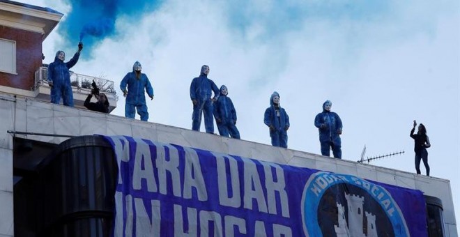 El colectivo neonazi Hogar Social Madrid convoca una concentración ante el edificio que ocupa en el centro de Madrid para oponerse al desalojo ordenado por un juzgado/EFE