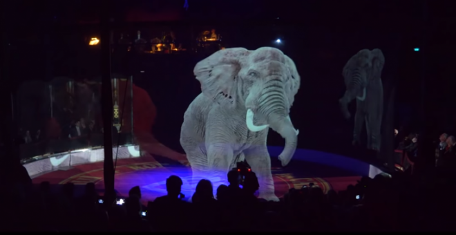 Holograma de un elefante. | Circo Roncalli