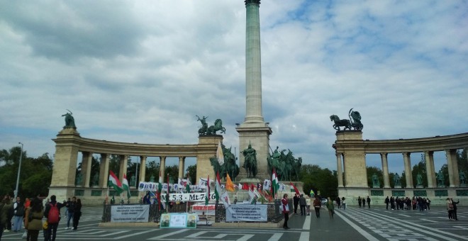 Plaza de los Héroes de Budapest, en la que Orban dio su famosos discurso de 1989 Texto-Hungría o cómo desmontar un Estado de derecho dentro de la Unión Europea.