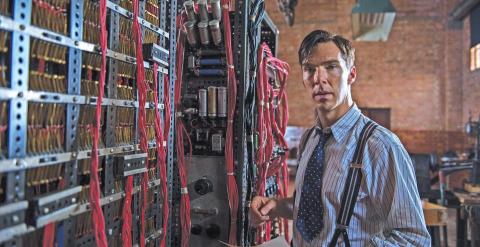 Benedict Cumberbacht en el papel de Alan Turing.