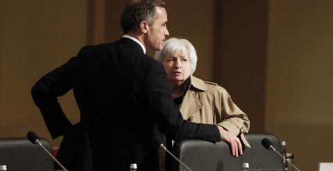 La presidenta de la Reserva Federal de EEUU, Janet Yellen, conversa con el gobernador del Banco de Inglaterra, Mark Carney, durante la reunión del G-20 en Estambul. REUTERS/Osman Orsal