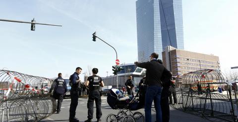 La nueva sede del BCE se encuentra blindada ante las manifestaciones. REUTERS