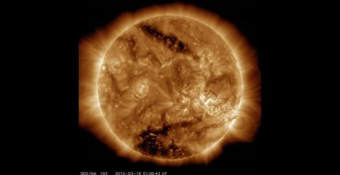 ¿Se está oscureciendo el Sol? Aparece el agujero coronal más grande visto en décadas. /NASA/SDO