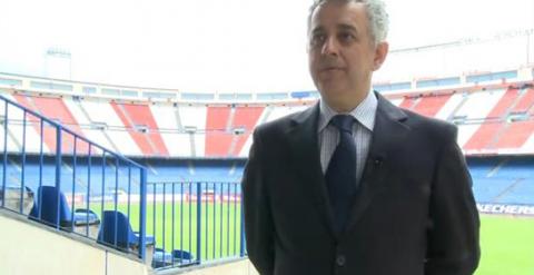 El doctor Villalón, en el Vicente Calderón.