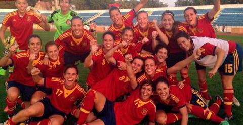 Las jugadores de la selección española de fútbol posan antes de debutar en el Mundial. /SEFUTBOL