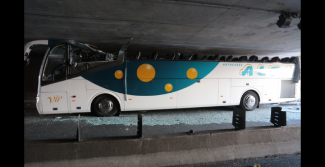 Autobus accidentado en La Madeleine