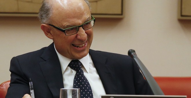 El ministro de Hacienda, Cristóba Montoro, en una comparecencia en el Congreso de los Diputados. EFE