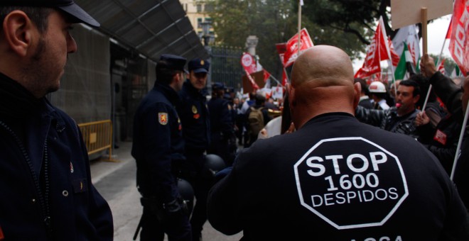 Trabajadores de la empresa pública Tragsa durante una manifestación en Madrid contra el ERE.-JAIRO VARGAS