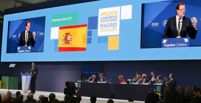 El presidente del Gobierno, Mariano Rajoy, durante su intervención en la clausura del Congreso del Partido Popular Europeo (PPE) en Madrid. EFE/Paco Campos