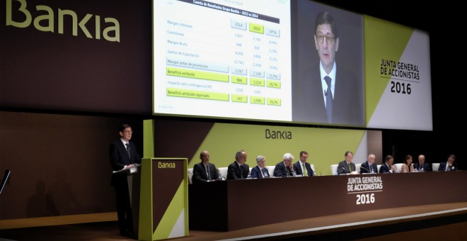 El presidente de Bankia, Jose Ignacio Goirigolzarri, durante su intervención en la junta de accionistas del banco nacionalizado, en Valencia. REUTERS/Heino Kalis