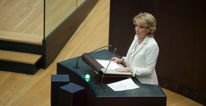 La portavoz del PP en el Ayuntamiento de Madrid, Esperanza Aguirre, ha defendido este martes en el primer Pleno de la semana que 'el político que miente debe dimitir'.- EUROPA PRESS