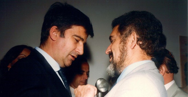 Demetrio Madrid y Ernest Lluch en 1984.