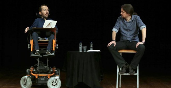 Pablo Echenique y Pablo Iglesias, en el Casino de la Aliança del Poblenou, en Barcelona. EFE/Alberto EstévezPablo Echenique y Pablo Iglesias, en el Casino de la Aliança del Poblenou, en Barcelona. EFE/Alberto Estévez