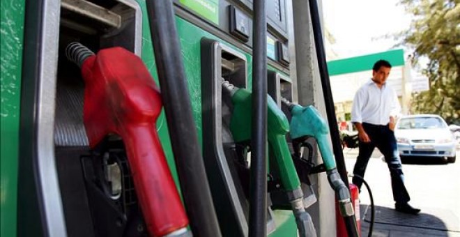 Los carburantes vuelven a subir y tocan máximos anuales. EUROPA PRESS