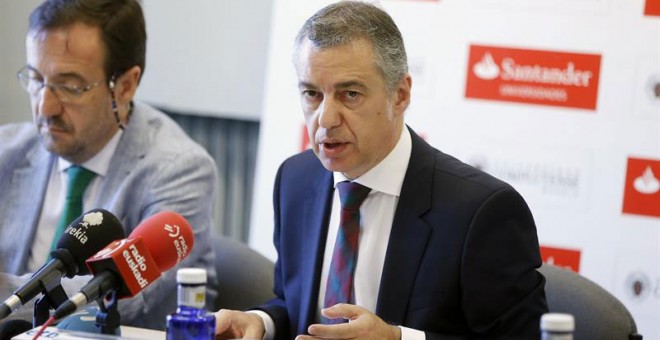 El lehendakari, Iñigo Urkullu, durante su comparecencia en los cursos de verano de la Complutense hoy en El Escorial. EFE