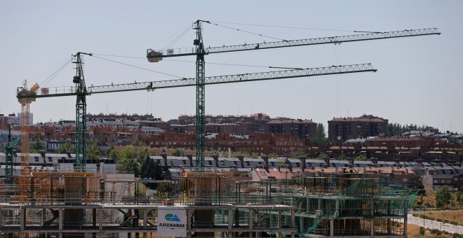 Las viviendas nuevas y las usadas han sido las responsables del avance de la compraventa de las viviendas/REUTERS