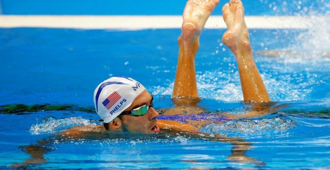 Michael Phelps durante un entrenamiento en el centro acuático de Río. /EFE