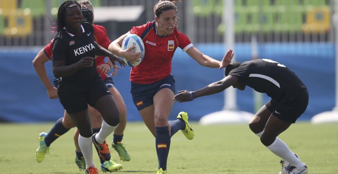 Las leonas del rugby a 7 ganaron a Kenia y se medirán en cuartos contra Australia. /REUTERS