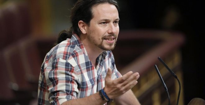 El líder de Podemos, Pablo Iglesias, durante su intervención en la tercera sesión del debate de investidura, en el Congreso de los Diputados. EFE/JuanJo Martín