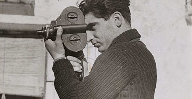 Foto de Robert Capa realizada por Gerda Taro en Segovia