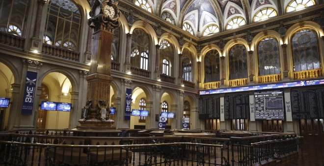 Patio de negociación de la Bolsa de Madrid. EFE/Paco Campos