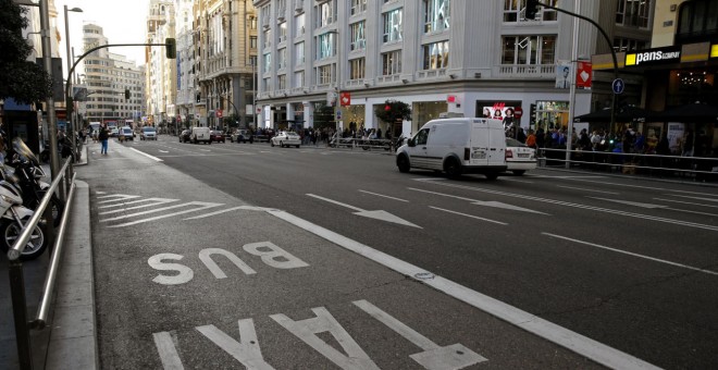 Imagen de archivo de la Gran Vía en Madrid. EFE