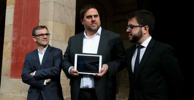 El secretario general de la Vicepresidencia de Economía y Hacienda, Josep Maria Jové; el vicepresidente del Govern y conseller de Economía y Hacienda, Oriol Junqueras; y el secretario de Economía de la Generalitat, Pere Aragonès. EFE