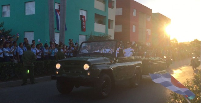 La caravana fúnebre ha llegado al recinto después de pasar la noche en la Plaza de la Revolución / MARIAN LEÓN