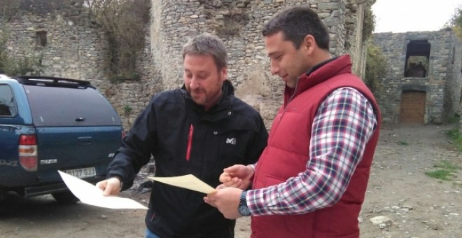 El consejero de Vertebración del Territorio de Aragón, José Luis Soro, en una visita a Jánovas.