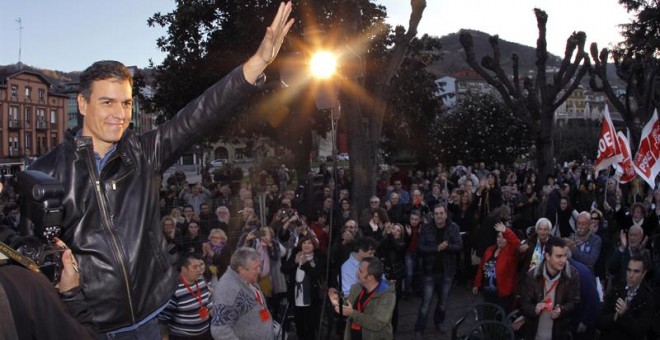 Sánchez, en un momento de su mitin en Asturias