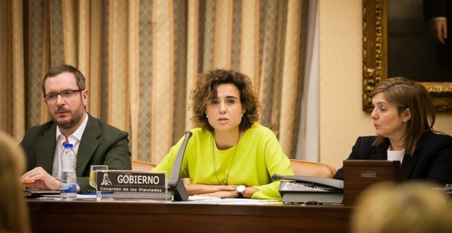 La ministra de sanidad, Dolors Montserrat, en una comparecencia en el Congreso. E.P.