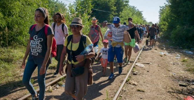 Yusra (izquierda) en su viaje de Grecia a Alemania | UNHCR/LAM DUC HIEN