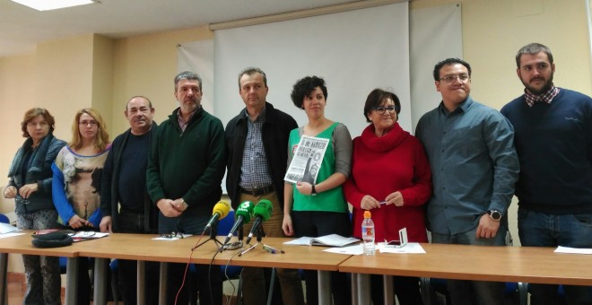 Miembros de la Plataforma Estatal por la Defensa de la Escuela Pública este jueves / EUROPA PRESS