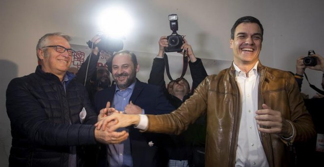 El exsecretario general del PSOE Pedro Sánchez celebra un encuentro con militantes en Castellón. EFE/Domenech Castelló