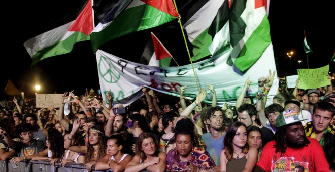 Banderes palestines durant el concert de Matisyahu al Rototom.