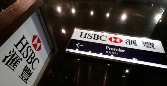 El logo de HSBC en una oficina del banco en el distrito financiero de Hong Kong. REUTERS/Bobby Yip