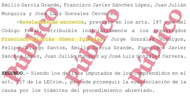 Fragmento del auto del juez Zamarriego en el que considera probado el delito de 'revelación de secretos', cometido por el 'pequeño Nicolás' y sus cómplices.