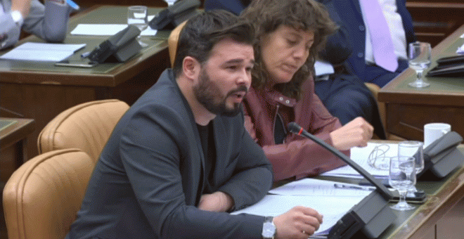 El diputado de ERC Gabriel Rufián en la Comisión de investigación al exministro del Interior Jorge Fernández Díaz.