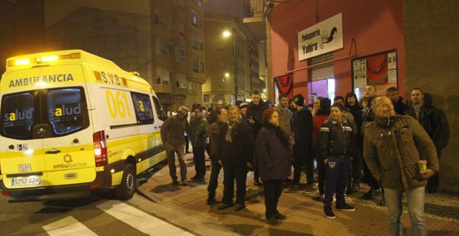 La multa fue cursada al conductor de una ambulancia del 061.  / EL PERIÓDICO