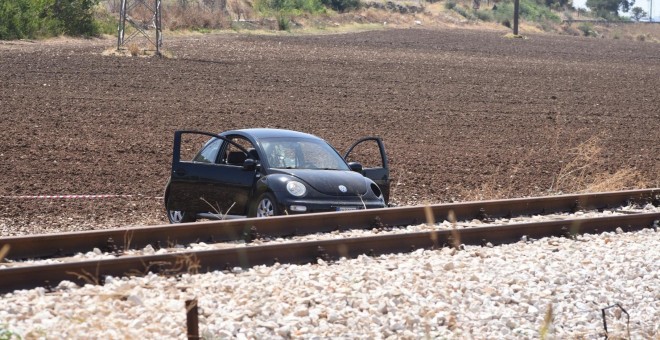 Coche en la escena del crimen. El  9 de agosto de 2017 en Foggia. EFE