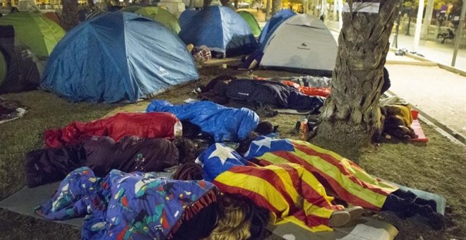 Acampada a les portes del TSJC